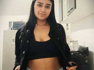 色情视频聊天 nahomi-evans