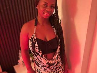 色情视频聊天 Naomii-Cooper