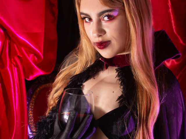 个人资料的照片 Natasha-Adams