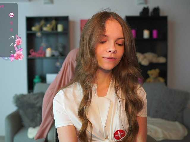 相片 NatashaMalko Target: Strip to naked show @total @remain @sofar If you want to talk with somebody I'm here to make your day better #teen #shy #smalltits #18 #lush