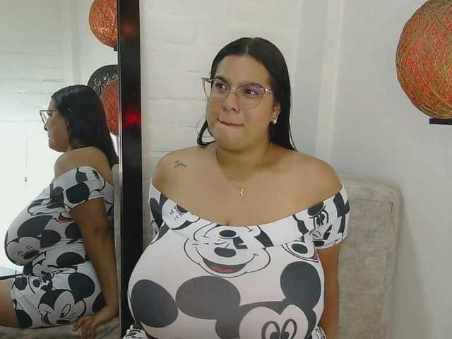 广播屏幕截图 nathalia-correa