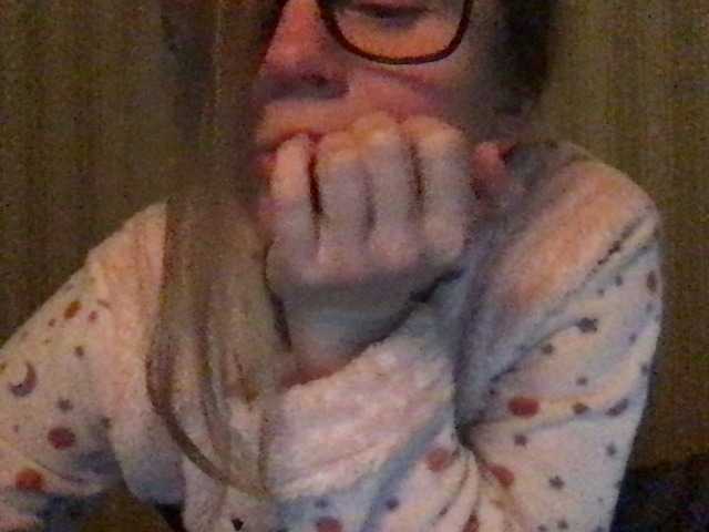 广播屏幕截图 naturalblonde