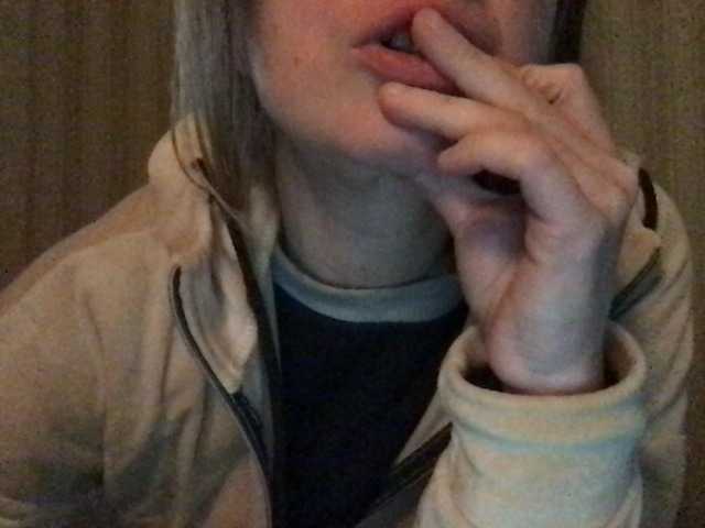 广播屏幕截图 naturalblonde