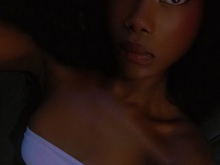 色情视频聊天 NaughtyCherie