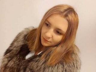 色情视频聊天 NellaHeart