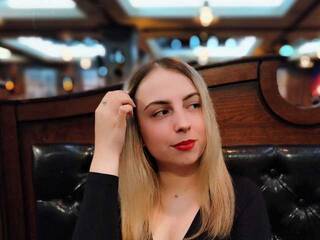 色情视频聊天 NelleVanile