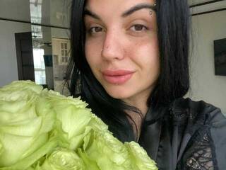 色情视频聊天 Nemezziida