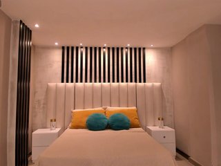 色情视频聊天 NiaSalvatore