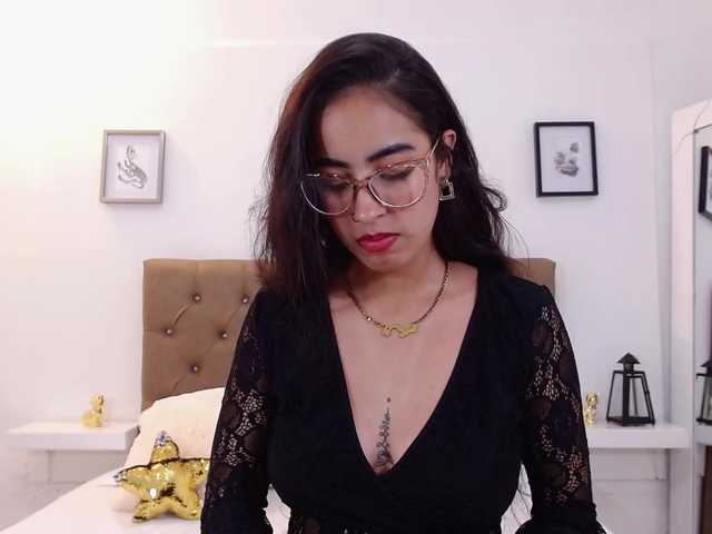 相片 NicoleBlum Wanna try the view of love? Look at my sexy eyes while i use very good my mouth... you know what i mean. / Blowjob at firts goal! #teen #sex #dildo #deepthroat #wet