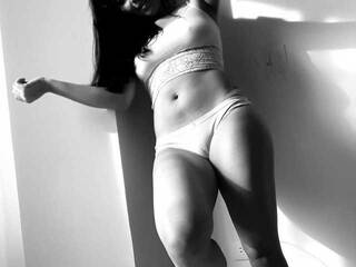 色情视频聊天 NicoleRomero