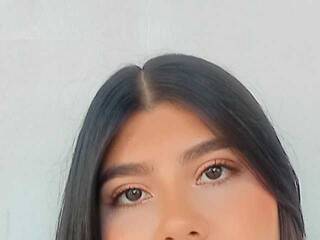 色情视频聊天 NicolleDiaz