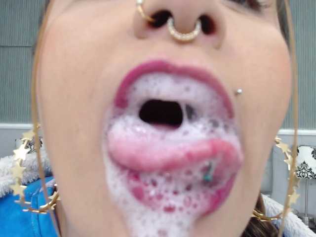广播屏幕截图 NicolleWayne