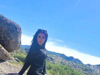 色情视频聊天 Nika-Marrkinson