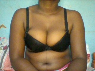 色情视频聊天 Njeee76