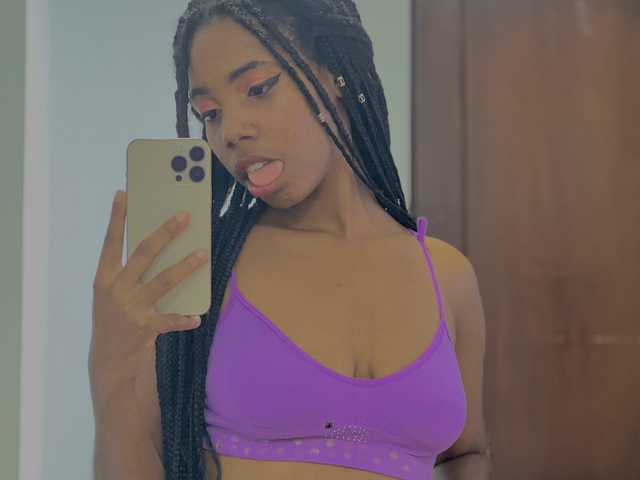 个人资料的照片 Nyomi-Jay