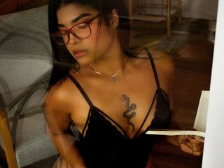 色情视频聊天 Pamela-Moreno