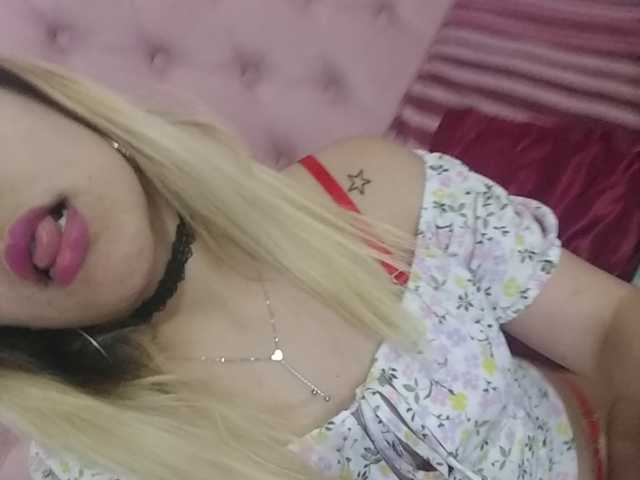 相片 irina_19 hoy con ganas de divertirme #baileerotico #juegos #dildo #show de aceite