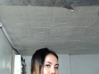 色情视频聊天 Yummmmie