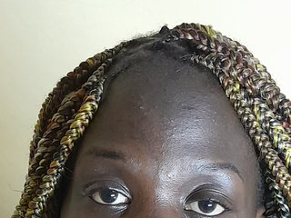 色情视频聊天 Petitetessy7