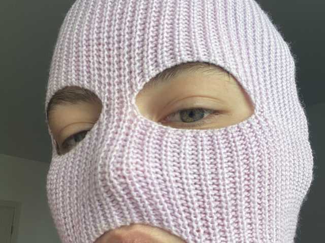 头像照片 PinkBalaklava