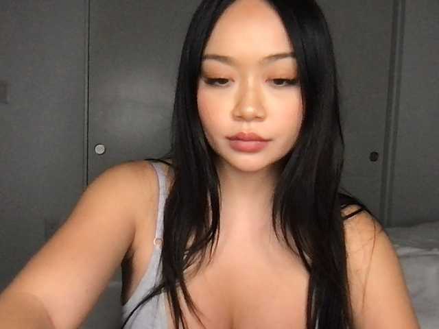 相片 playbunnyxo Tip Menu Ahegao Face 100 tokens Ass Squeeze: 100 tokens Blow a Kiss: 100 tokens Cam Close Up on Feet: 100 tokens 5x Spanks: 200 tokens Doggy Position: 300 tokens Flash Tits: 300 tokens Twerk: 300 tokens Striptease: 400 tokens