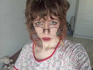 色情视频聊天 Plushyy