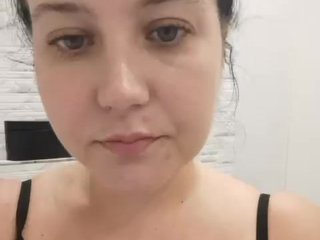 色情视频聊天 Polyk93