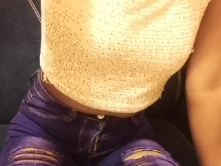 色情视频聊天 Prettybii