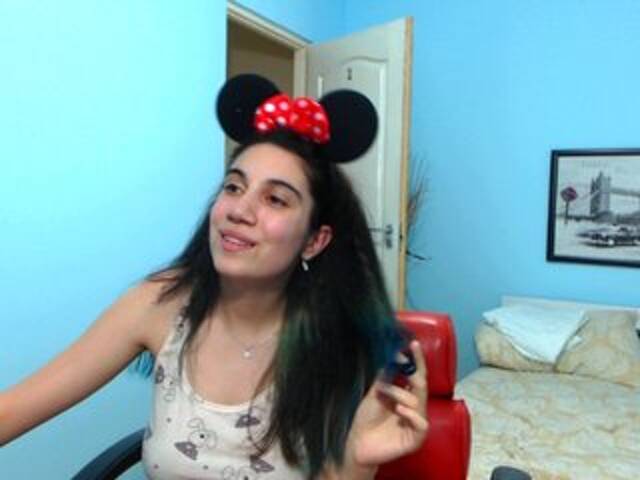 广播屏幕截图 prettyonee