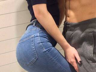 色情视频聊天 tikitokilove