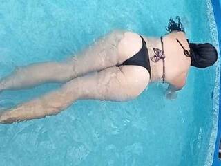 色情视频聊天 PricklyPotion