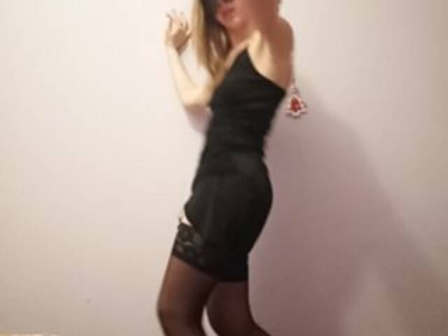 广播屏幕截图 Superhotgirl