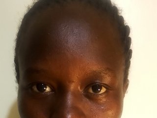 色情视频聊天 QueenKinsley