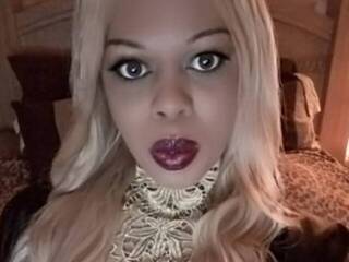 色情视频聊天 QueenMorgan