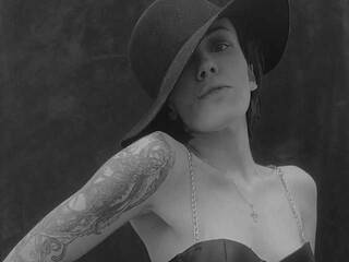 色情视频聊天 QueenOfFetish