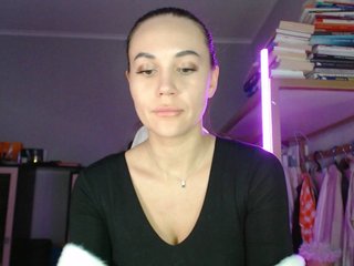 色情视频聊天 QWEENII