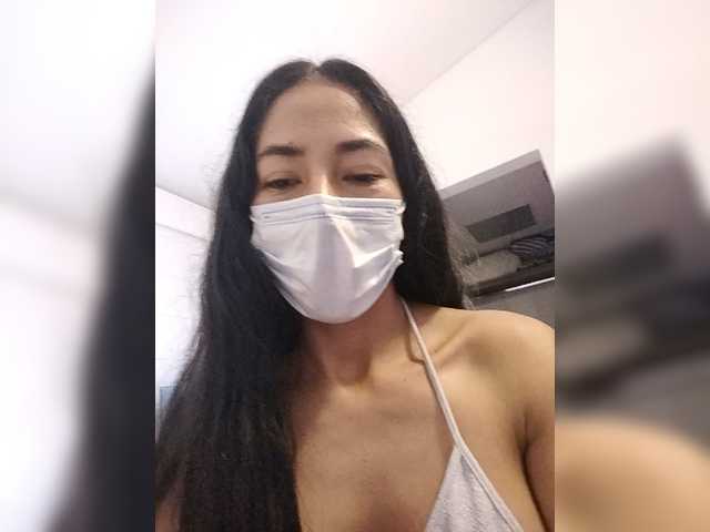 相片 RebeccaRosse welcome to my room. I don't show my face please don't ask me. rude, vulgar, request and order without tips= banned, hairy pussy ..............