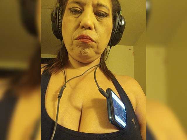 广播屏幕截图 RockingRoxy