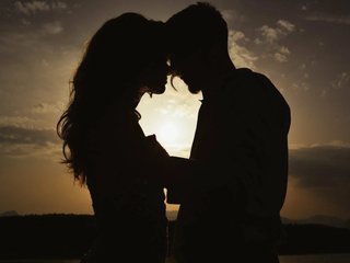 色情视频聊天 Roosee