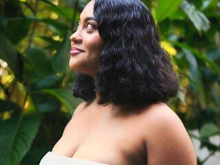 色情视频聊天 Rossyann