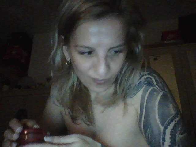 广播屏幕截图 Rosymara