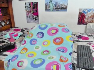 色情视频聊天 RoxanaDiaz