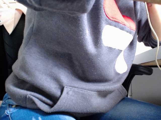 广播屏幕截图 RoxaneFox