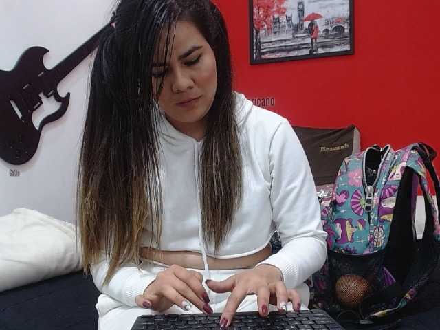 广播屏幕截图 Roxy-Spencer