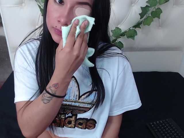 广播屏幕截图 SabinaAdams