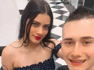 色情视频聊天 sacha-adam