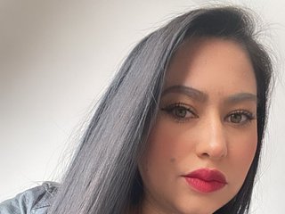 色情视频聊天 Sara-Kiss