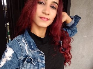 色情视频聊天 Saraa-Miller