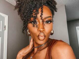 色情视频聊天 Sarah-Sweets