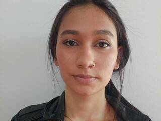 色情视频聊天 saralione